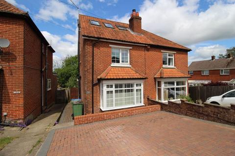 106 Ash Tree Road, Southampton, SO18 1LZ