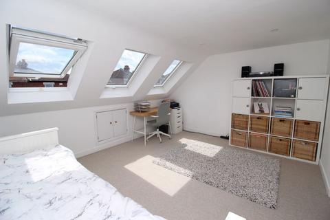 106 Ash Tree Road, Southampton, SO18 1LZ