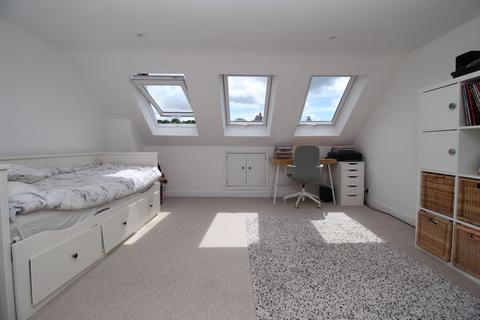106 Ash Tree Road, Southampton, SO18 1LZ