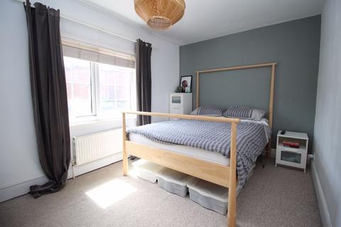 106 Ash Tree Road, Southampton, SO18 1LZ