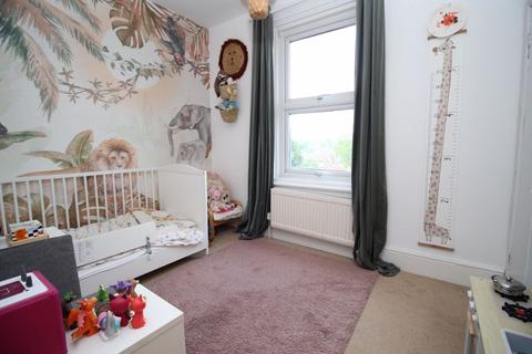 106 Ash Tree Road, Southampton, SO18 1LZ