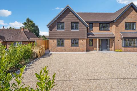 undefined, Spurlands End Road, High Wycombe HP15