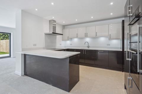 undefined, Spurlands End Road, High Wycombe HP15
