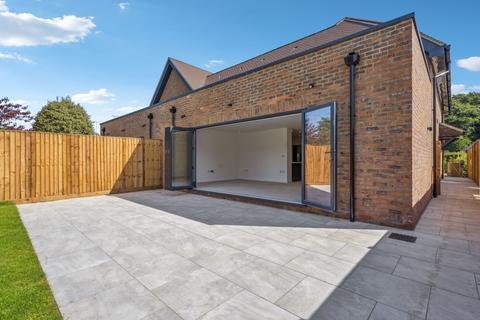 4 bedroom semi-detached house for sale, Spurlands End Road, High Wycombe HP15