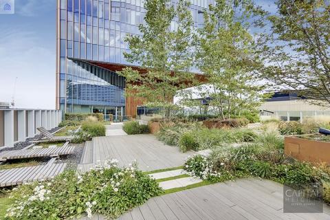 Studio to rent, Manhattan Loft Gardens, 20 International Way, London