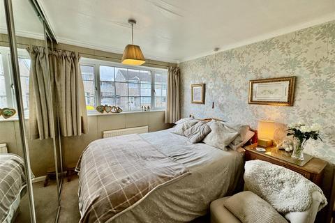 3 bedroom semi-detached house for sale, Branshaw Grove, Exley Head, Keighley, BD22 6NH