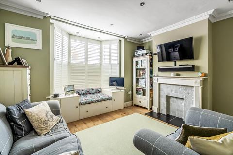 3 bedroom townhouse for sale, Denzil Road, Guildford, Surrey, GU2.