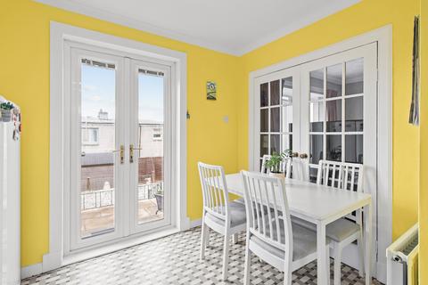 15 Beech Road, Bathgate, EH48 1LX