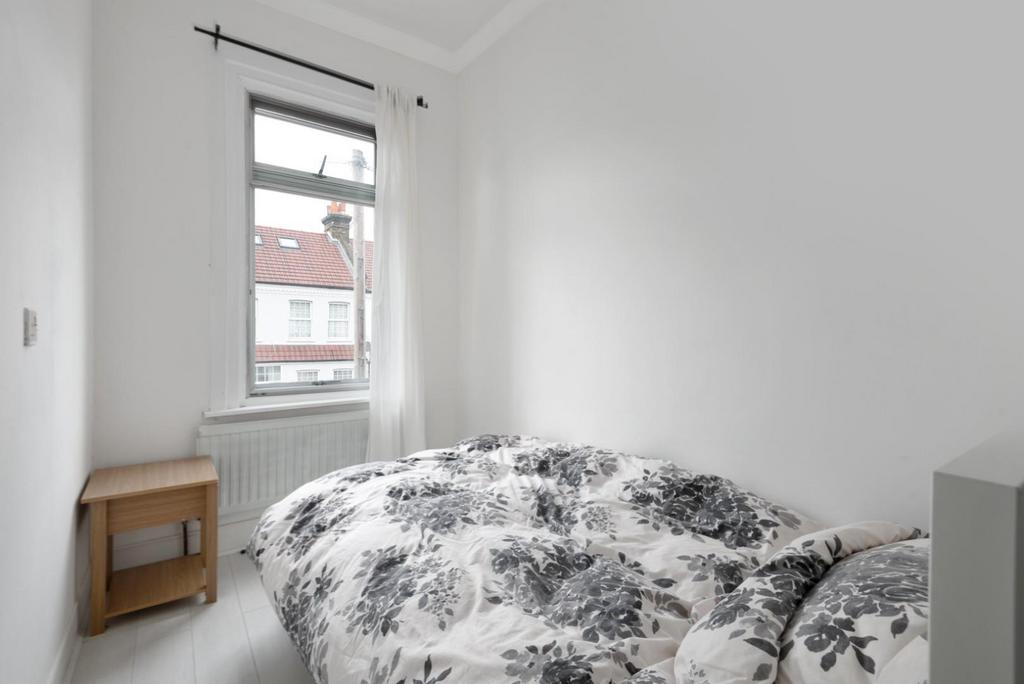 Bedroom 3.jpg