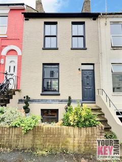 50 East Cliff, Folkestone, CT19 6BX