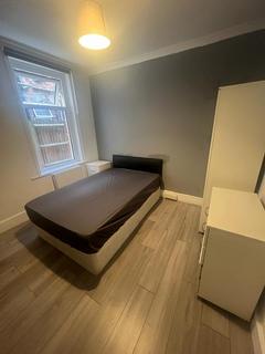 House share to rent, London NW11
