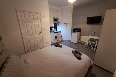 undefined, London NW11