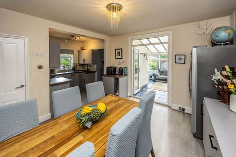 60 Daisy Road, Brighouse, HD6 3SX