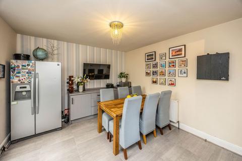 60 Daisy Road, Brighouse, HD6 3SX