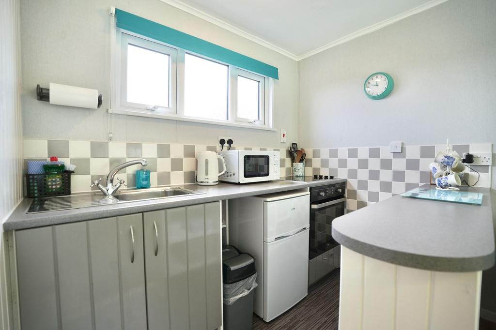 Lounge/Kitchen