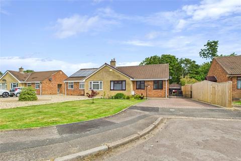 Deben Crescent, Swindon SN25