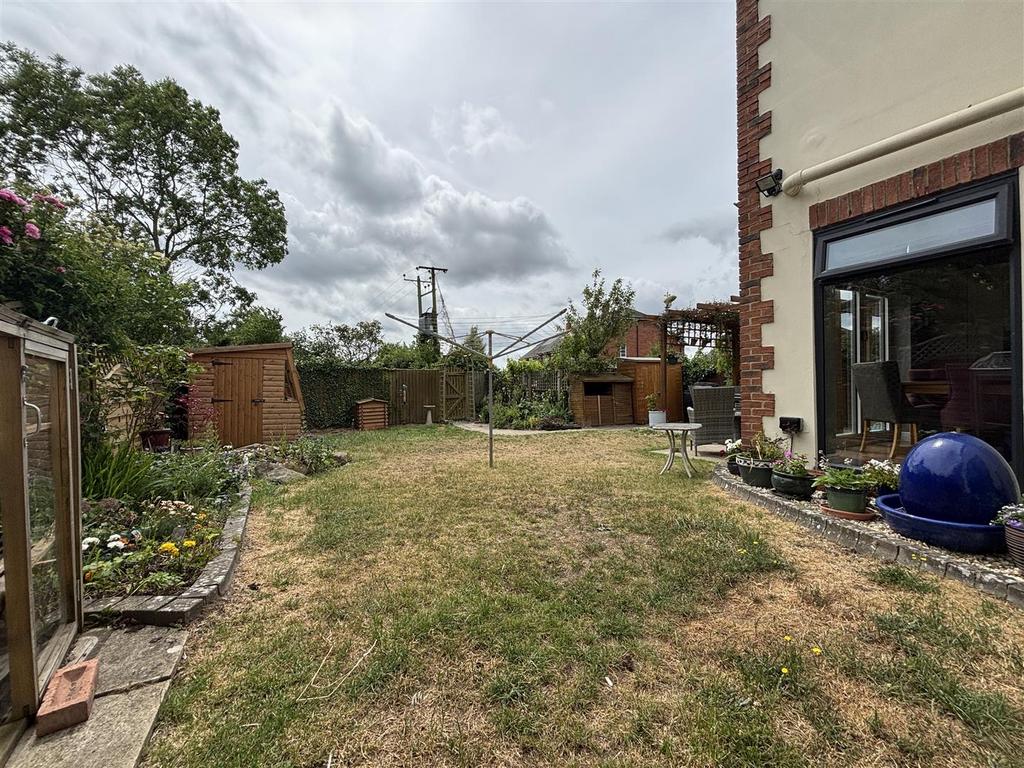 Rear Garden 2.JPG