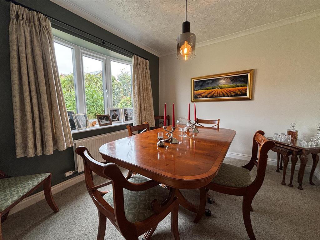 Dining Room.JPG