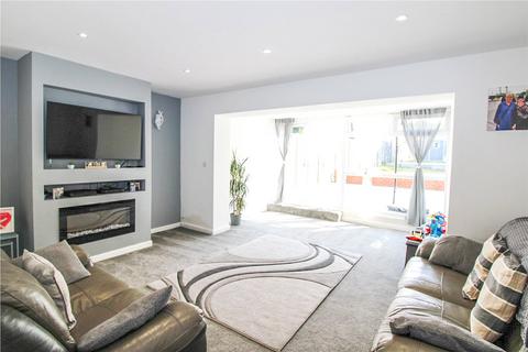 8 Downlands Close, Coulsdon, CR5 2QH