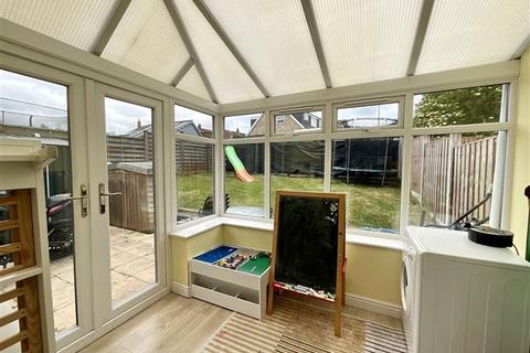 3 bedroom semi-detached house for sale, Grange Farm Drive, Aston, Sheffield, S26 2GY