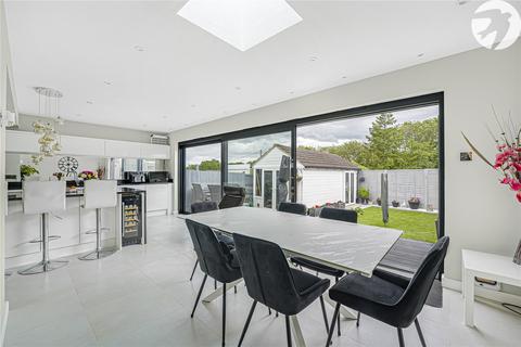 10 Foxwood Way, Longfield, DA3 7LD