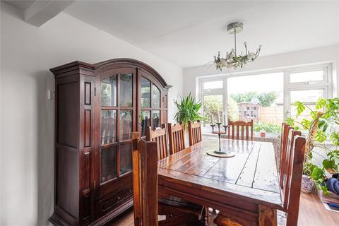 8 Bradshaw Close, Windsor, SL4 5PS