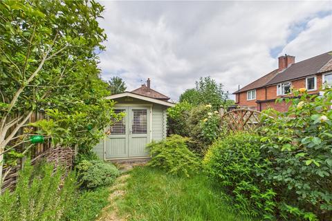 13 Roche Walk, Carshalton, SM5 1DA