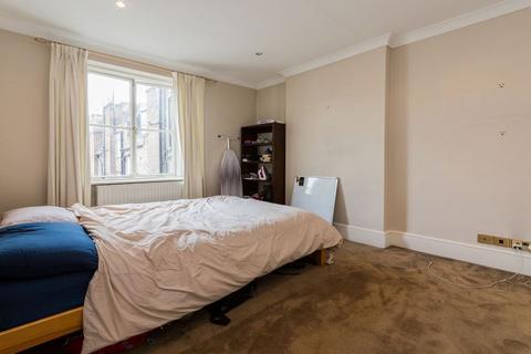 2 bedroom flat to rent, W2