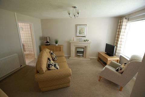 3 bedroom semi-detached house for sale, Ladysmith Road, Greater Manchester OL6