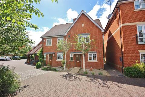 3 bedroom semi-detached house to rent, Little Court, Grove OX12