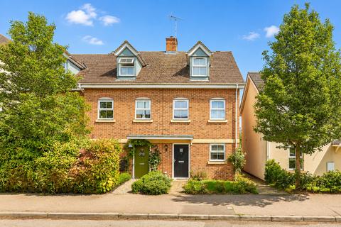 3 bedroom end of terrace house to rent, London Road, Hertfordshire AL6