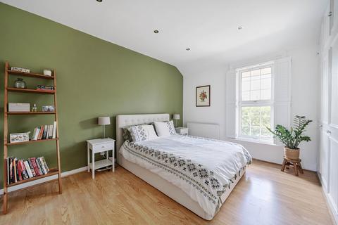 69 Commonside East, Mitcham, CR4 2QB