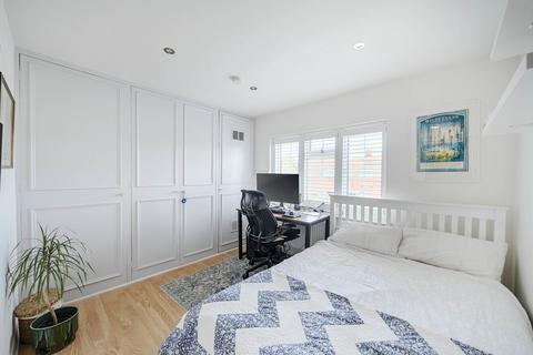 69 Commonside East, Mitcham, CR4 2QB