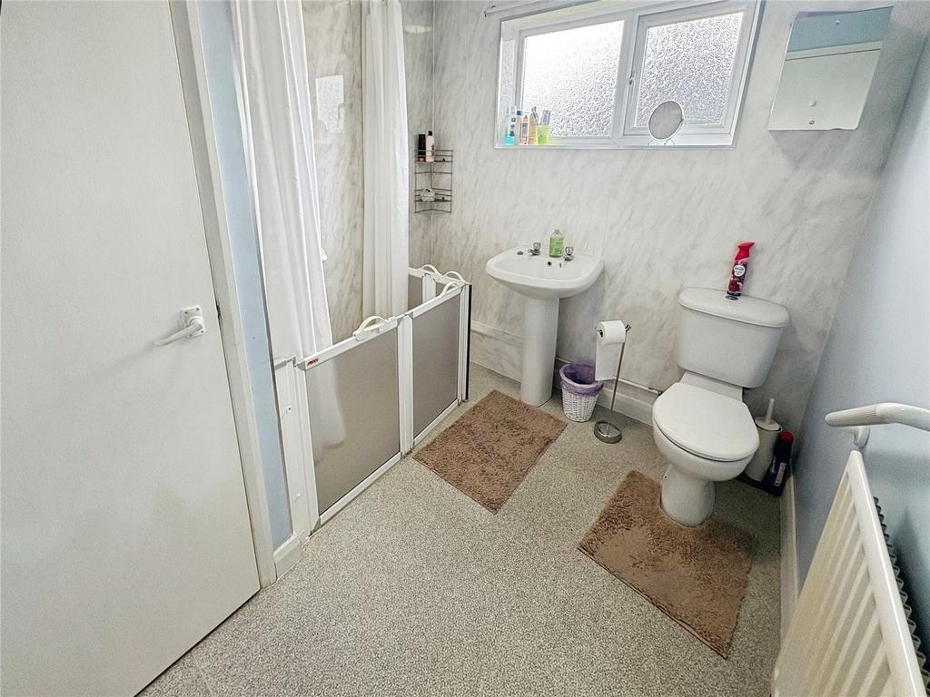 Shower Room No.19