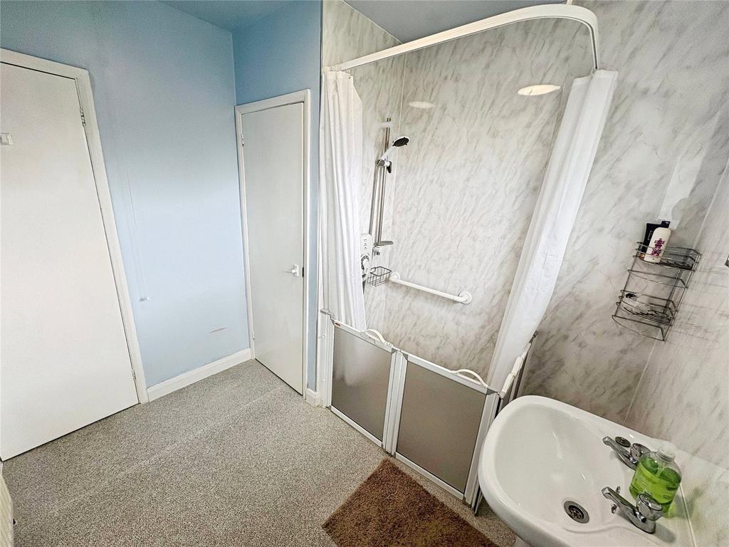 Shower Room No.09