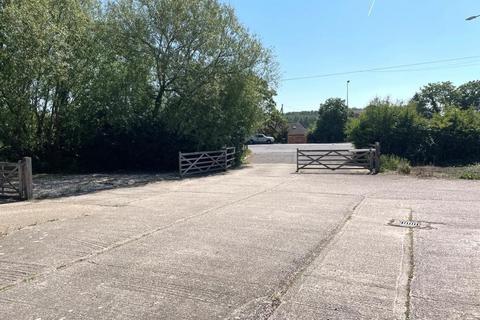 Office to rent, Bath Rd Reading RG7 5JB