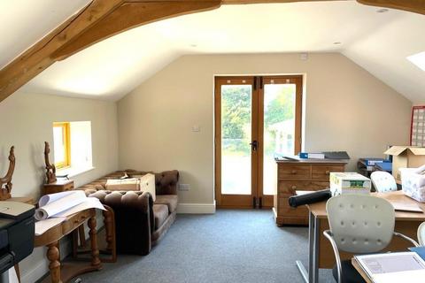Office to rent, Bath Rd Reading RG7 5JB