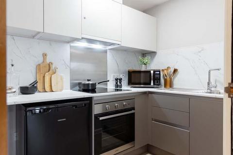 1 bedroom private hall to rent, North Road