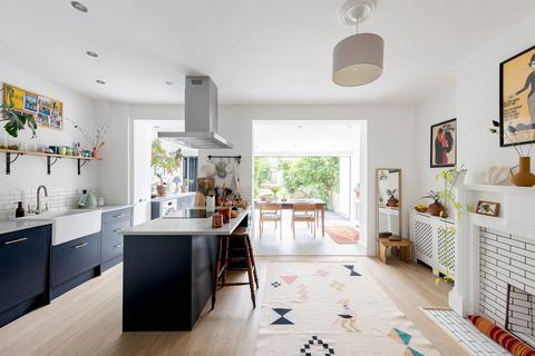 118 Strathyre Avenue, London, SW16 4RQ