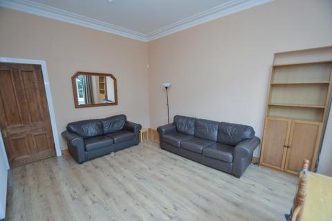 2 bedroom flat to rent, 0/2 37 Cartha Street, Shawlands, Glasgow, G41 3HH