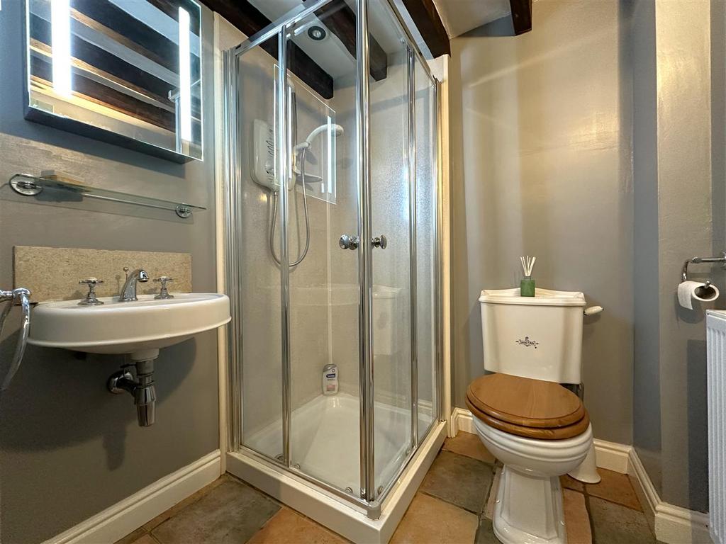 Ground Floor Shower Room 283