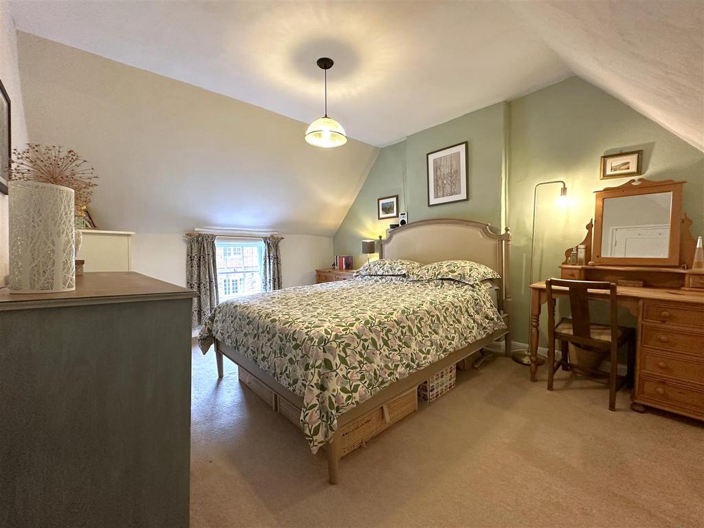 Master Bedroom 188