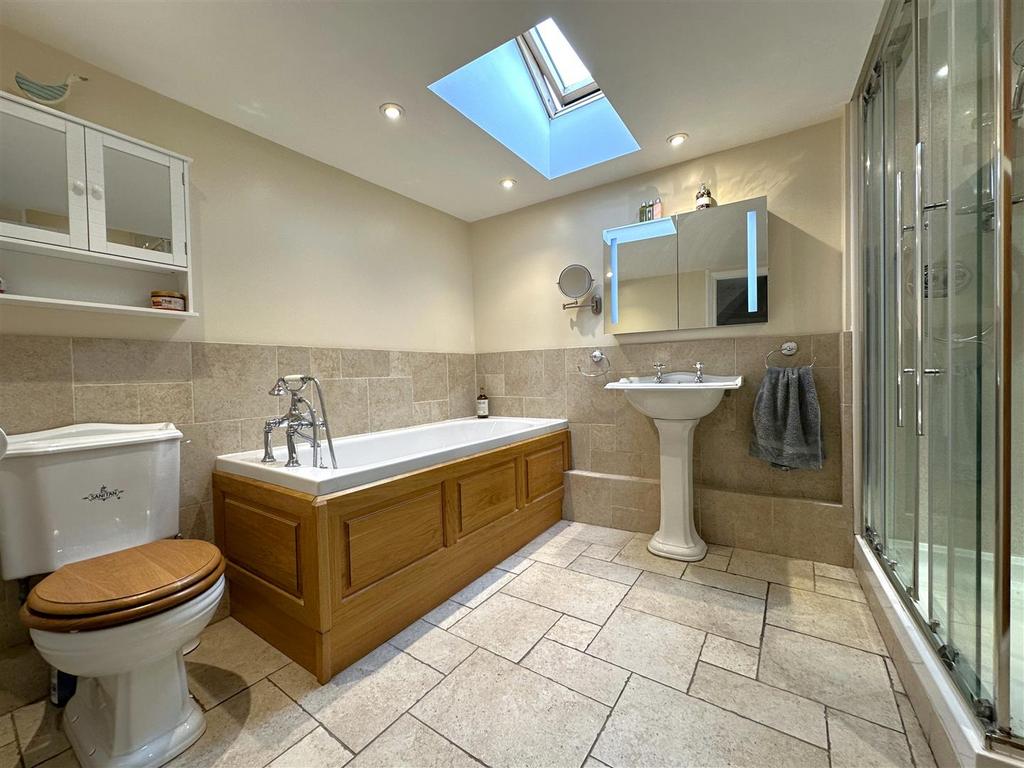 First Floor Bathroom 166