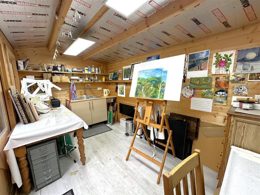 Detached Studio 125