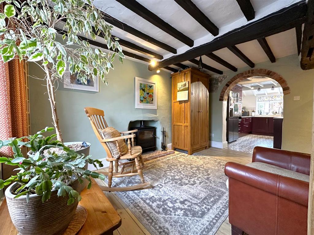 Sitting Room Into Kitchen 249