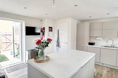 4 bedroom detached house for sale, Belmont Place, Hampton Water