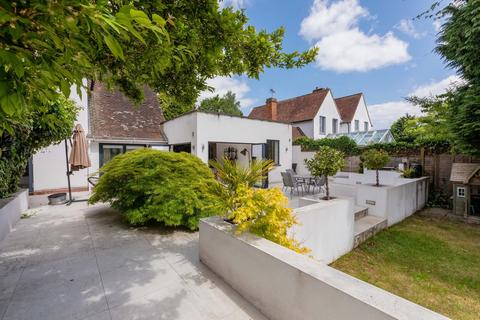 undefined, Henley Road, Maidenhead SL6