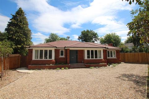 2 bedroom detached bungalow for sale, LOWER ROAD, FETCHAM, KT22