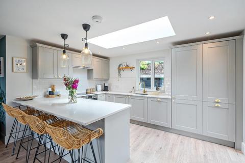 48 Garth End, Collingham, Wetherby, LS22 5BH