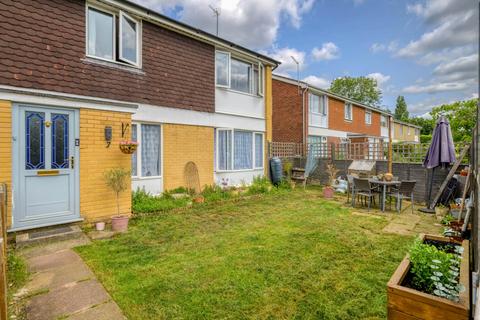 7 Luscombe Close, Caversham, Reading, RG4 5LG